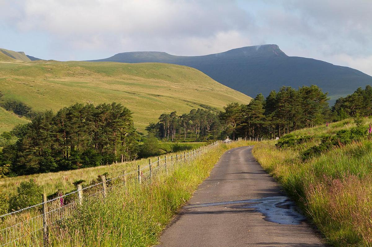 Picturesque 2 Bedroom Miners Cottage Near Bike Park Wales&Brecon Beacons Merthyr Tydfil Extérieur photo